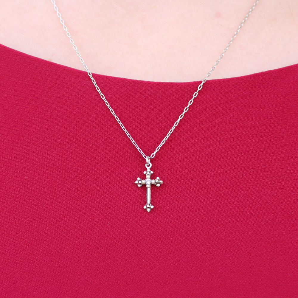 Dainty-Crystal-Cross-Necklace