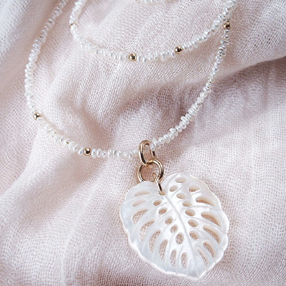 Monstera-Pearl-Necklace