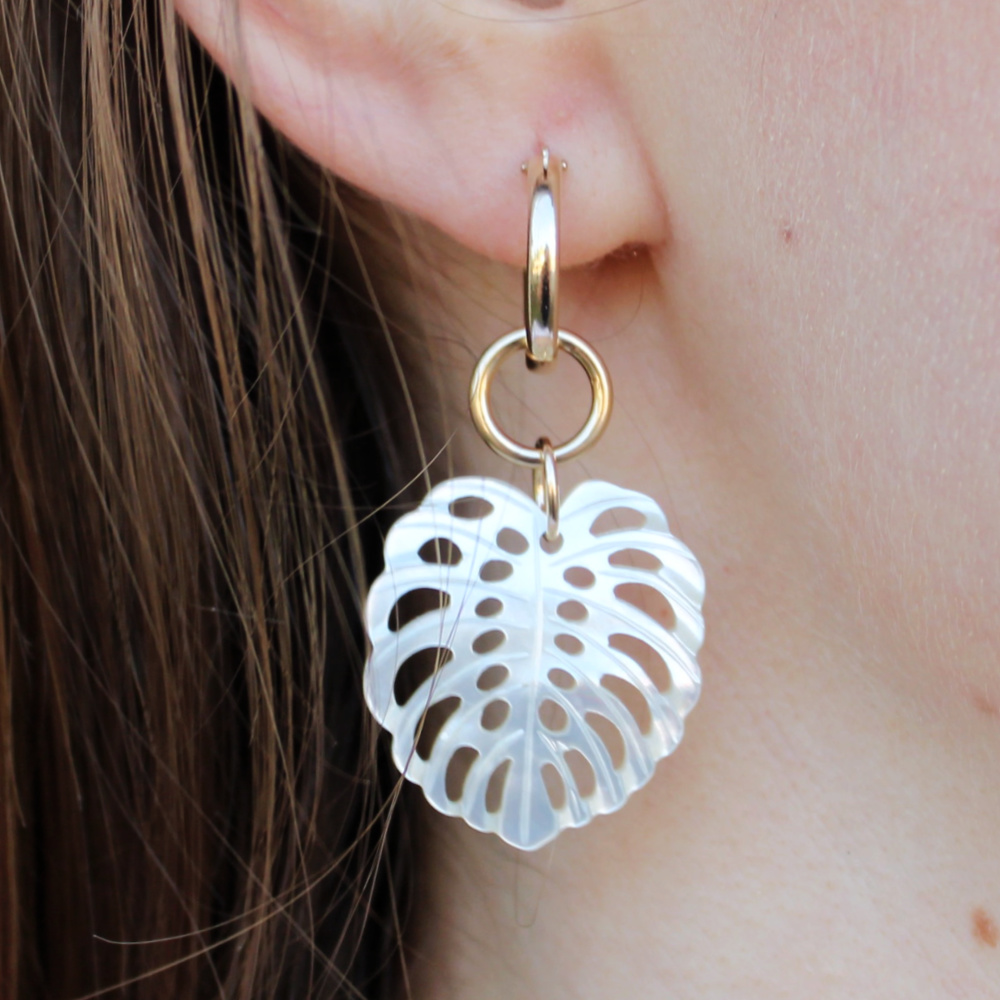 makana-monstera-hoop-earrings