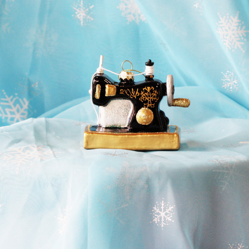 antique-sewing-machine-ornament