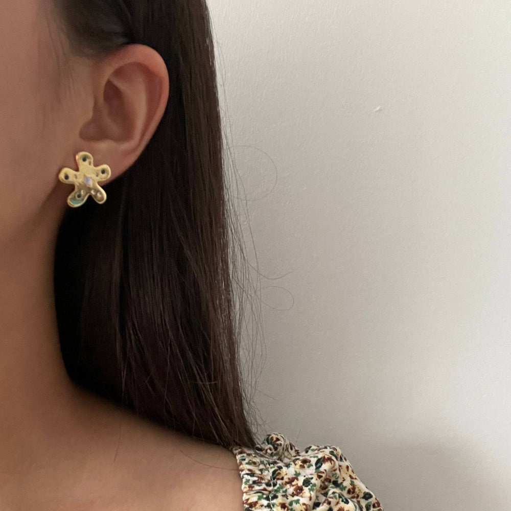 azalea-stud-earrings
