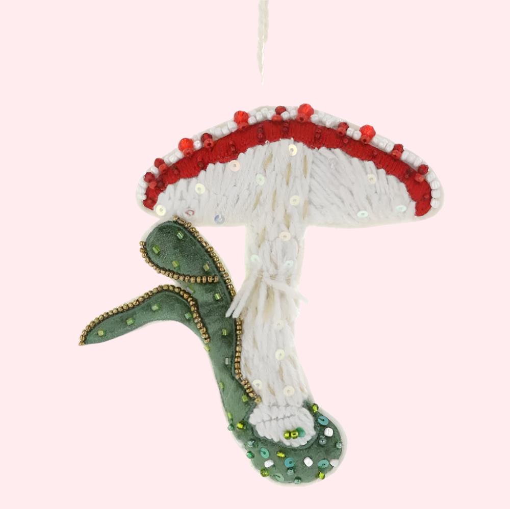 beaded-amanita-muscaria-ornament