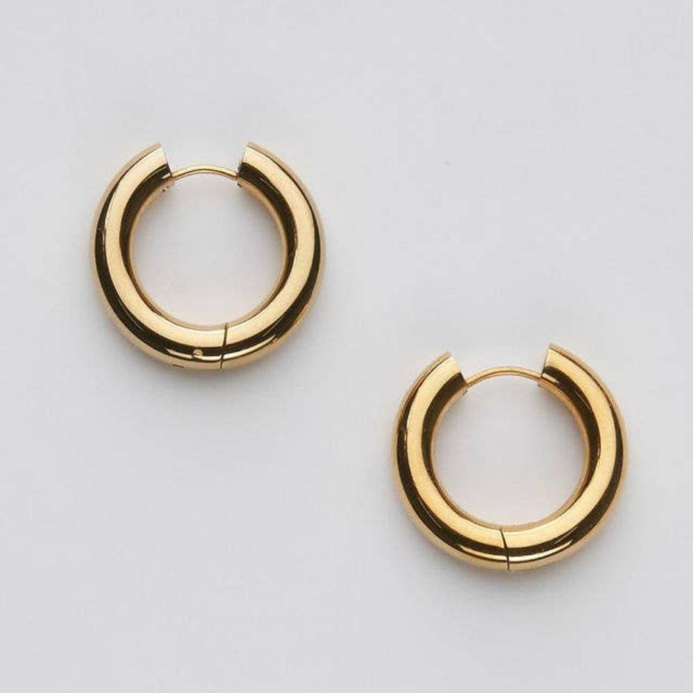 chunky-gold-hoop-earrings