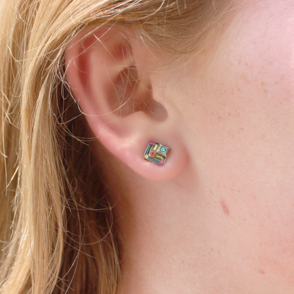 dara-rhombus-stud-earrings