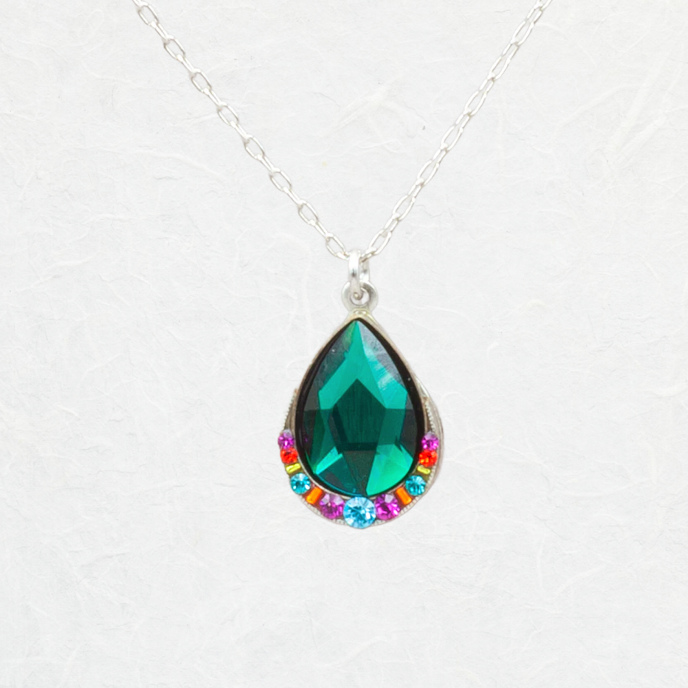 emerald-teardrop-pendant