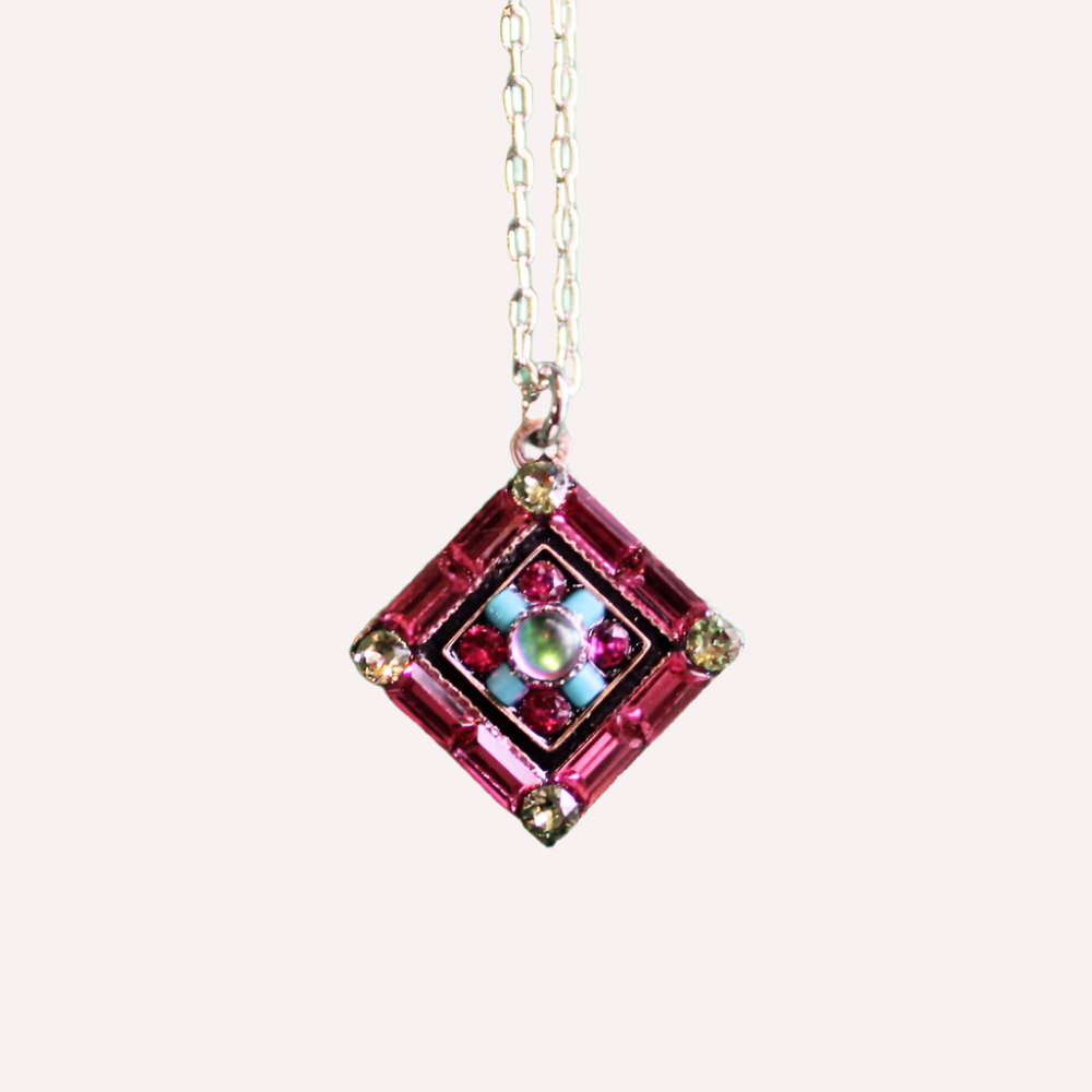 la-dole-vita-julianna-rose-necklace