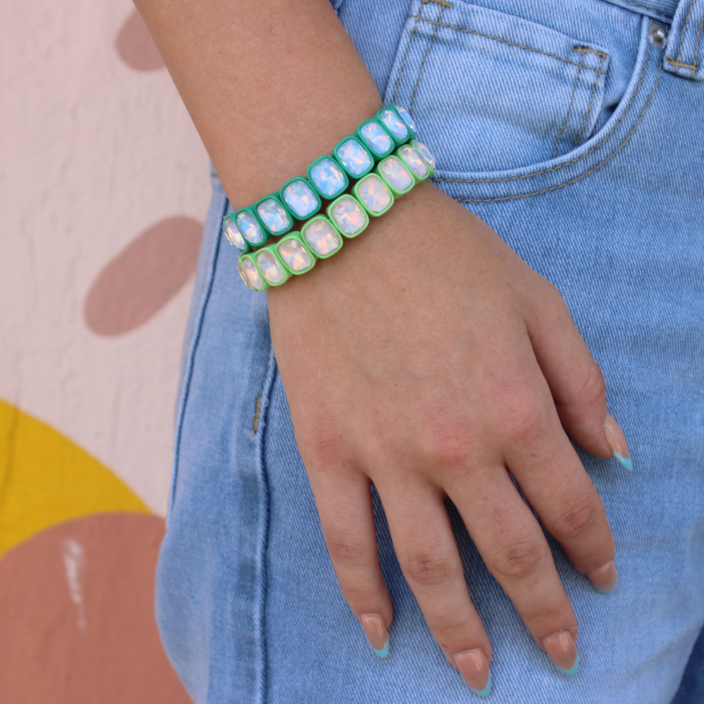 layla-enamel-stretch-bracelet