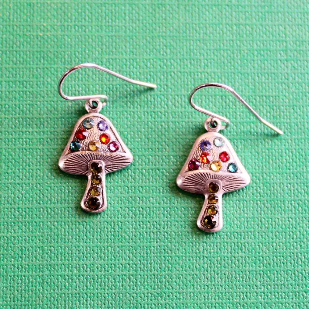 toadstool-earrings