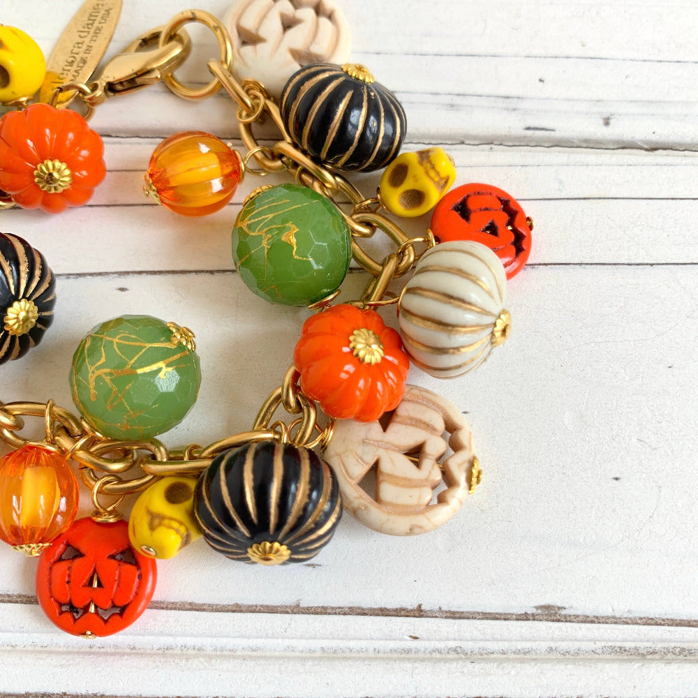 whimsical-halloween-pumpkin-bracelet