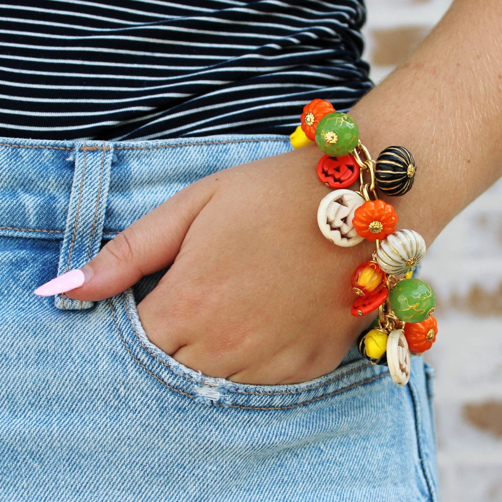 whimsical-halloween-pumpkin-bracelet