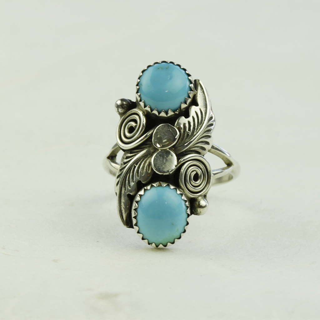 Lenora Turquoise Ring - Navajo Artist Made - Coco and Duckie