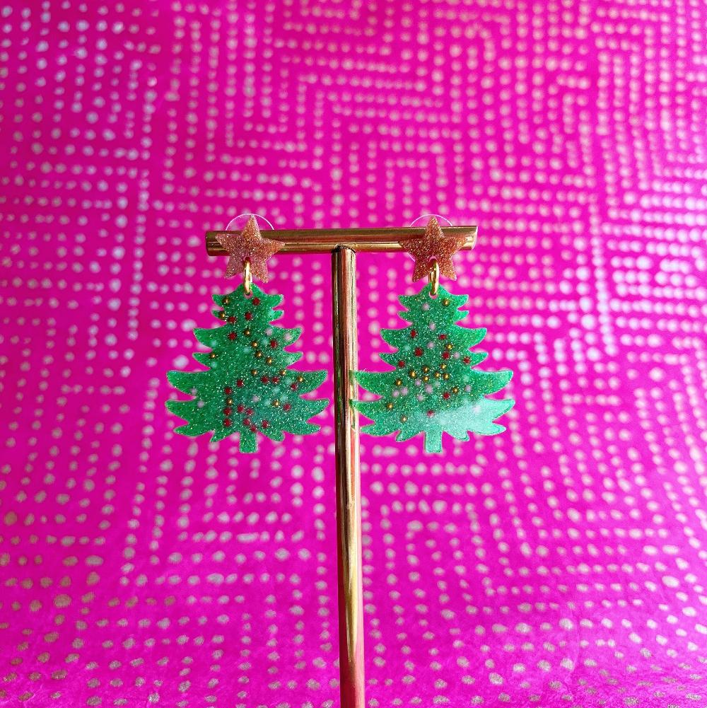 green-christmas-tree-earrings